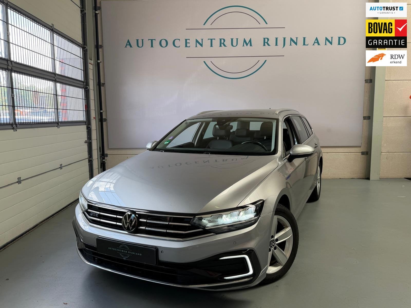 Volkswagen Passat Variant GTE 1.4 TSI PHEV Business Automaat, Auto's, Volkswagen, Dealer onderhouden, Alcantara, Plug-in hybride