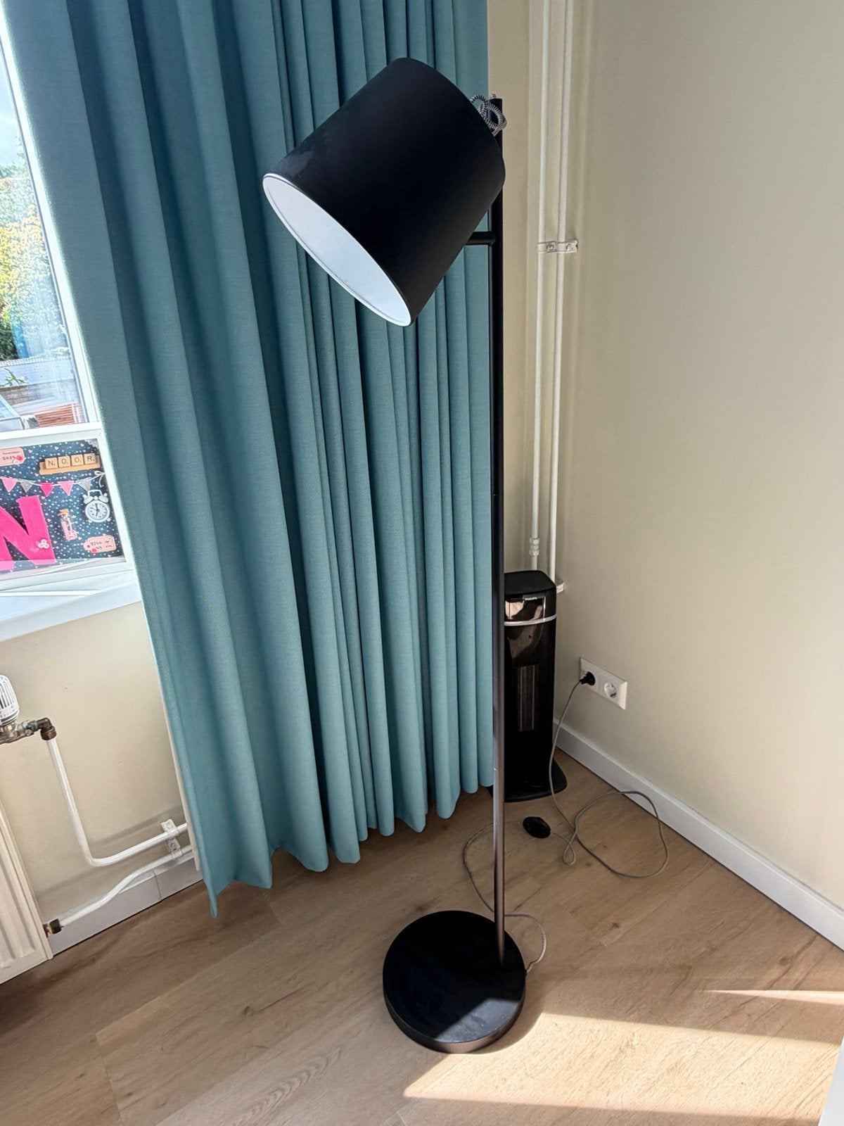 Stijlvolle Staande Lamp van Zuiver - Buckle Head vloerlamp, Ophalen, Gebruikt, E27 (groot), Metaal