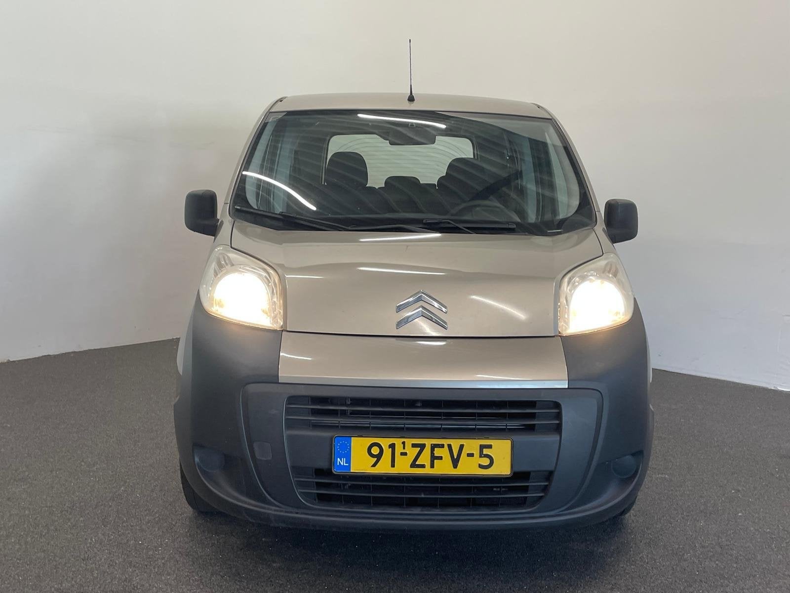 Citroen Nemo 1.4i Multispace Radio (APK geldig tot 3 augustu, Auto's, Citroën, Voorwielaandrijving, 4 cilinders, 400 kg, Beige