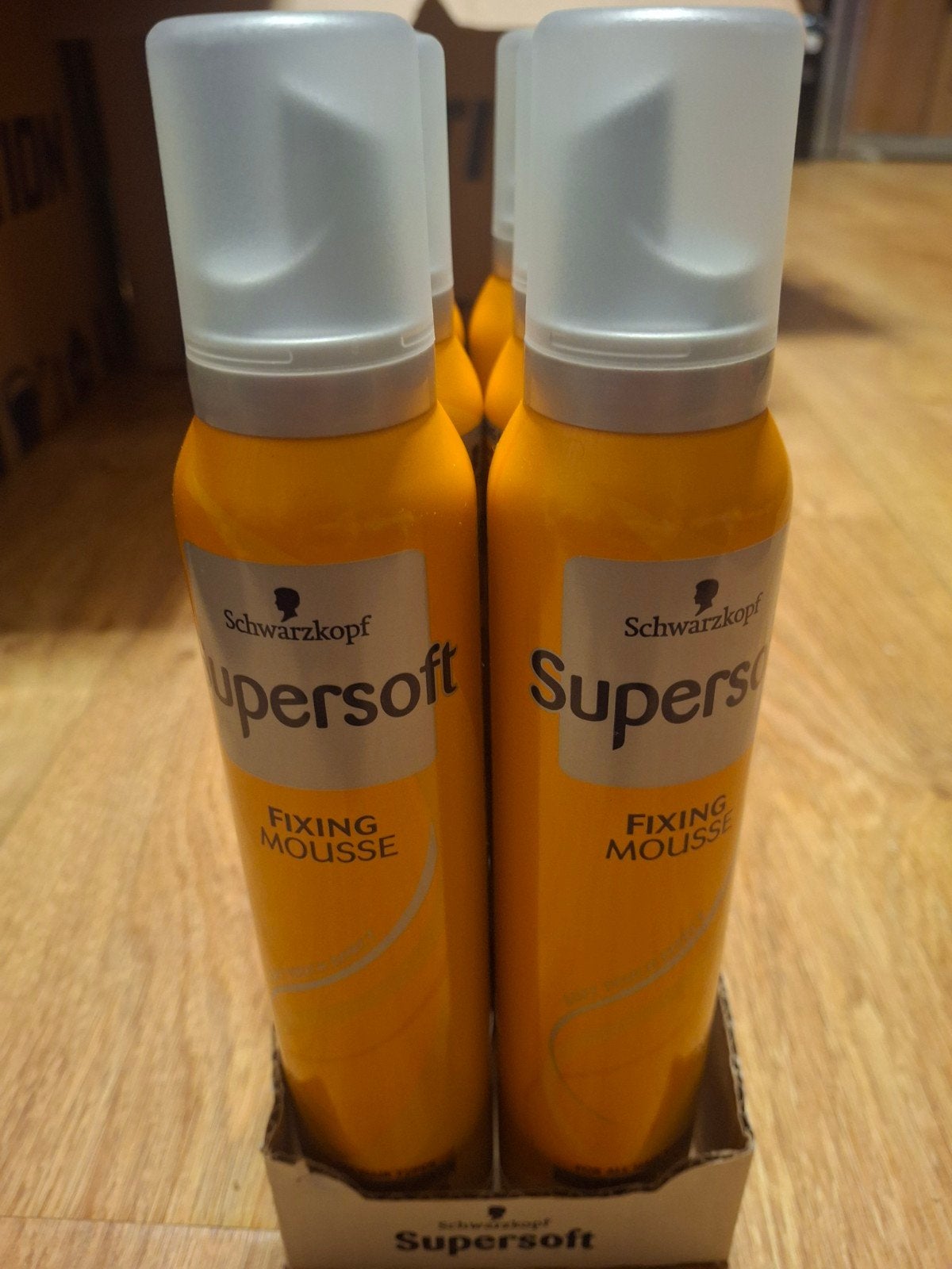 Partij 6 flessen Schwarzkopf Supersoft Fixing Mousse, Sieraden, Tassen en Uiterlijk, Uiterlijk | Haarverzorging, Ophalen of Verzenden