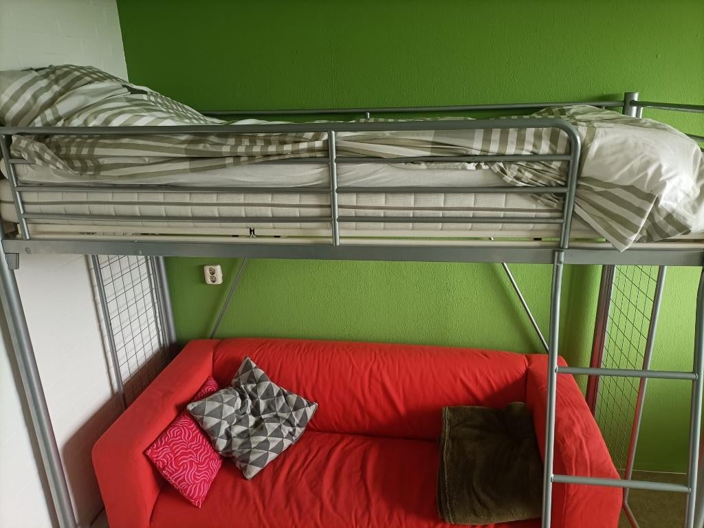 hoogslaper 90x200 cm trapje kan links of rechts, Huis en Inrichting, Ophalen, 90 cm, Eenpersoons, Wit