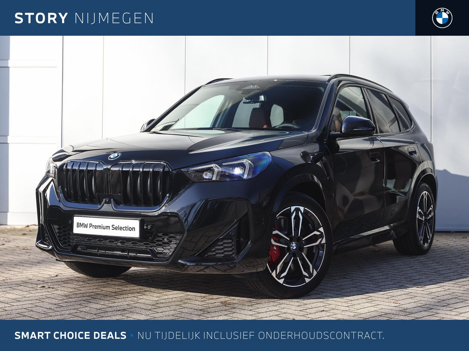 BMW X1 xDrive25e High Executive M Sport Automaat / Panoramad, Auto's, BMW, Stoelverwarming, Euro 6, Zwart, Hybride Elektrisch/Benzine