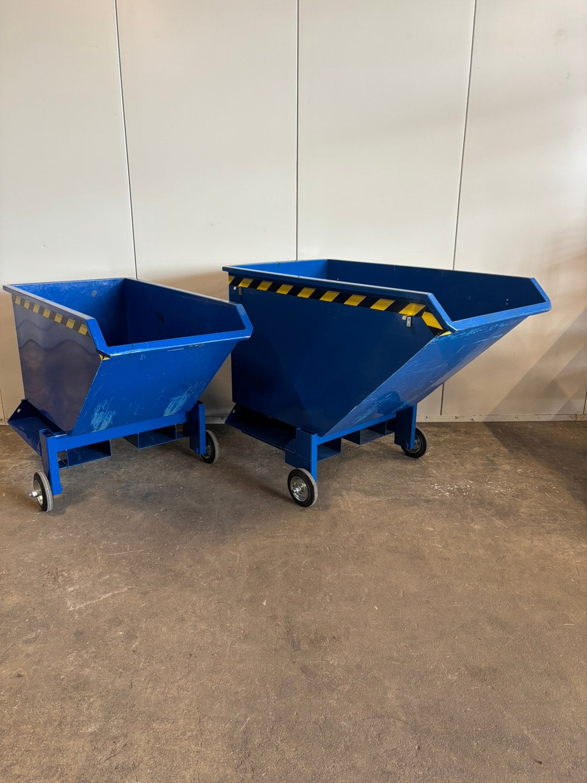 Kiepbak 400L / 600L / kantelbak / heftruckbak /kiepcontainer, Ophalen, Gebruikt, Transportkar, .