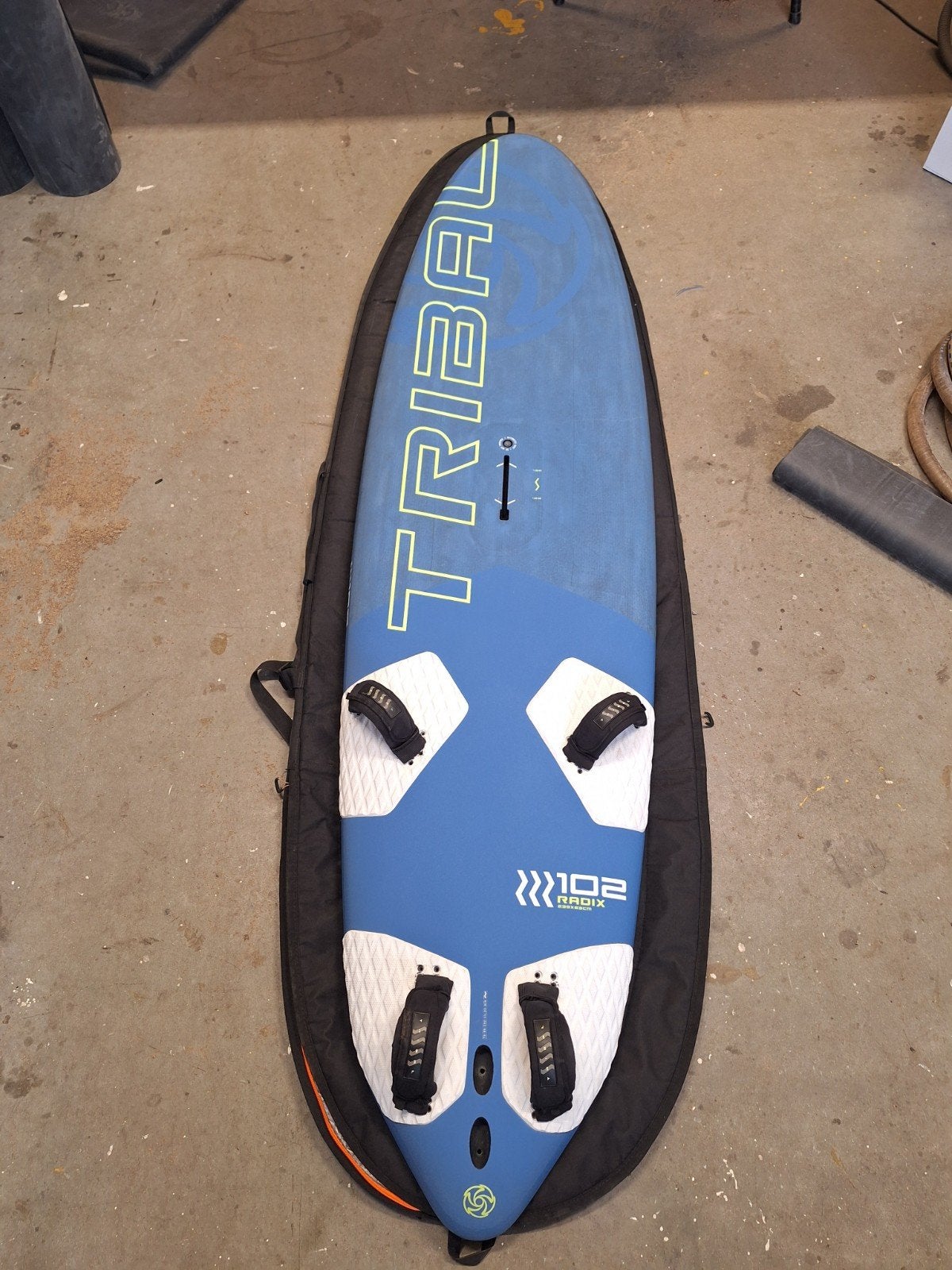 tribal 102 v3, Ophalen, Zo goed als nieuw, 250 tot 300 cm, Plank