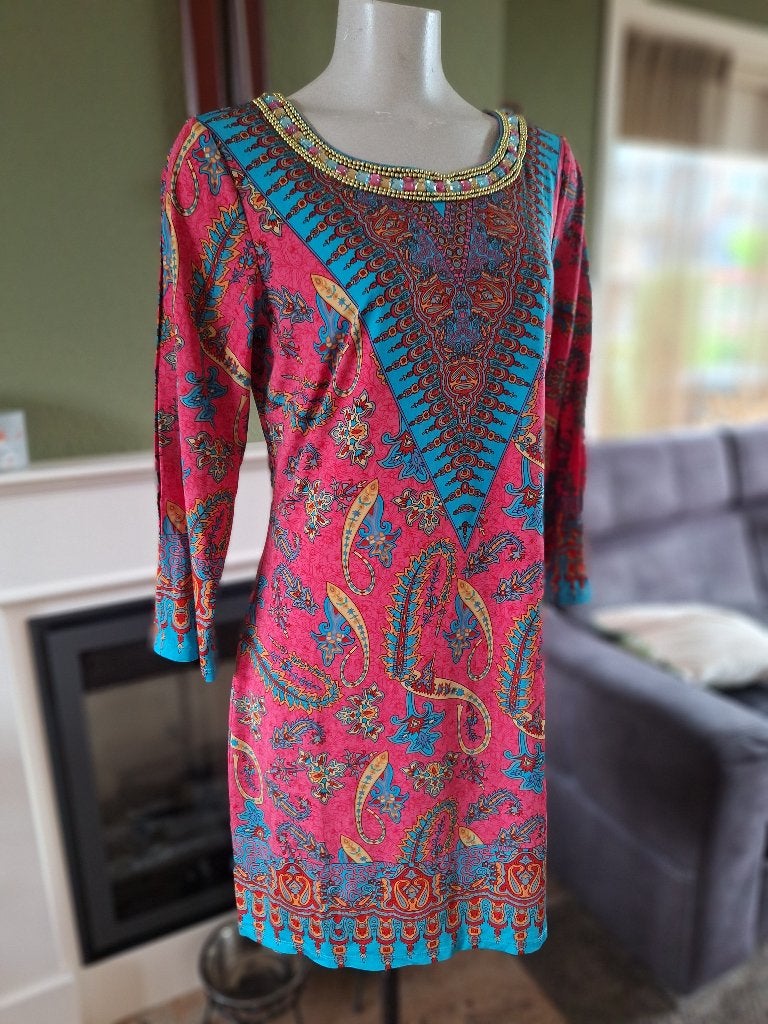 K-Design roze turquoise jurk met mooie hals lijn L open mouw, Kleding | Dames, Jurken, K-design, Maat 42/44 (L), Ophalen of Verzenden