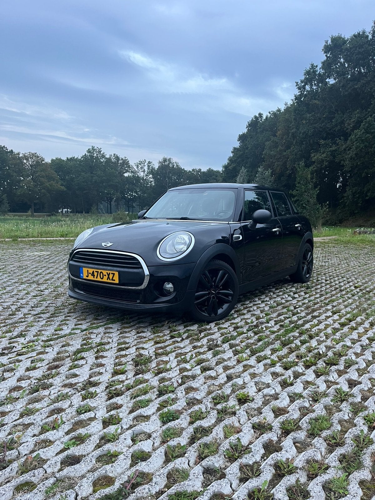 MINI One 1.2 Pepper 102PK 5-deurs stoelverwarming 113.860 km, Auto's, Stof, Zwart, 1198 cc, 102 pk