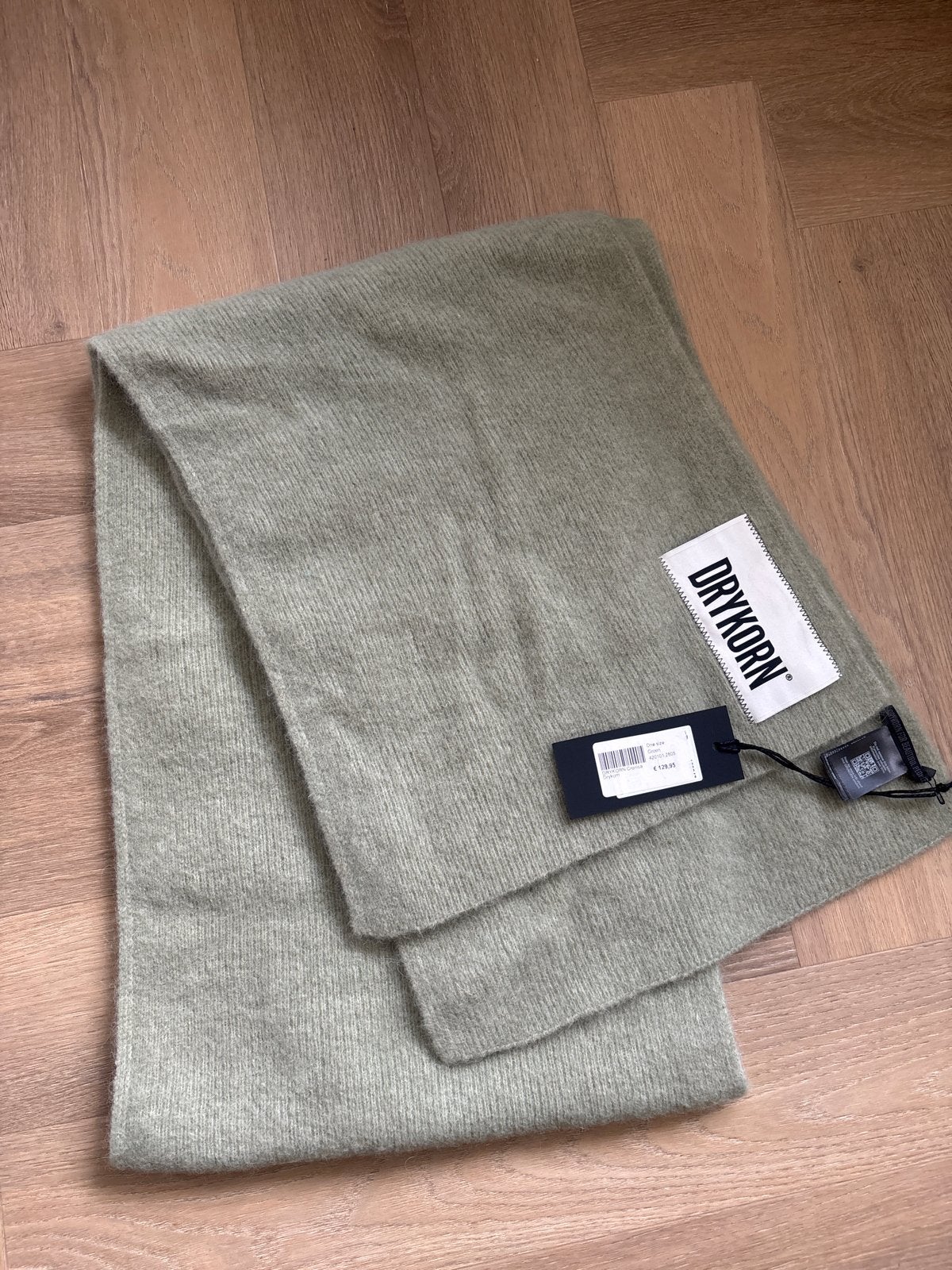 DRYKORN Sjaal - Nieuw met kaartjes, Ophalen of Verzenden, Nieuw, Maat 46/48 (XL) of groter, Sjaal