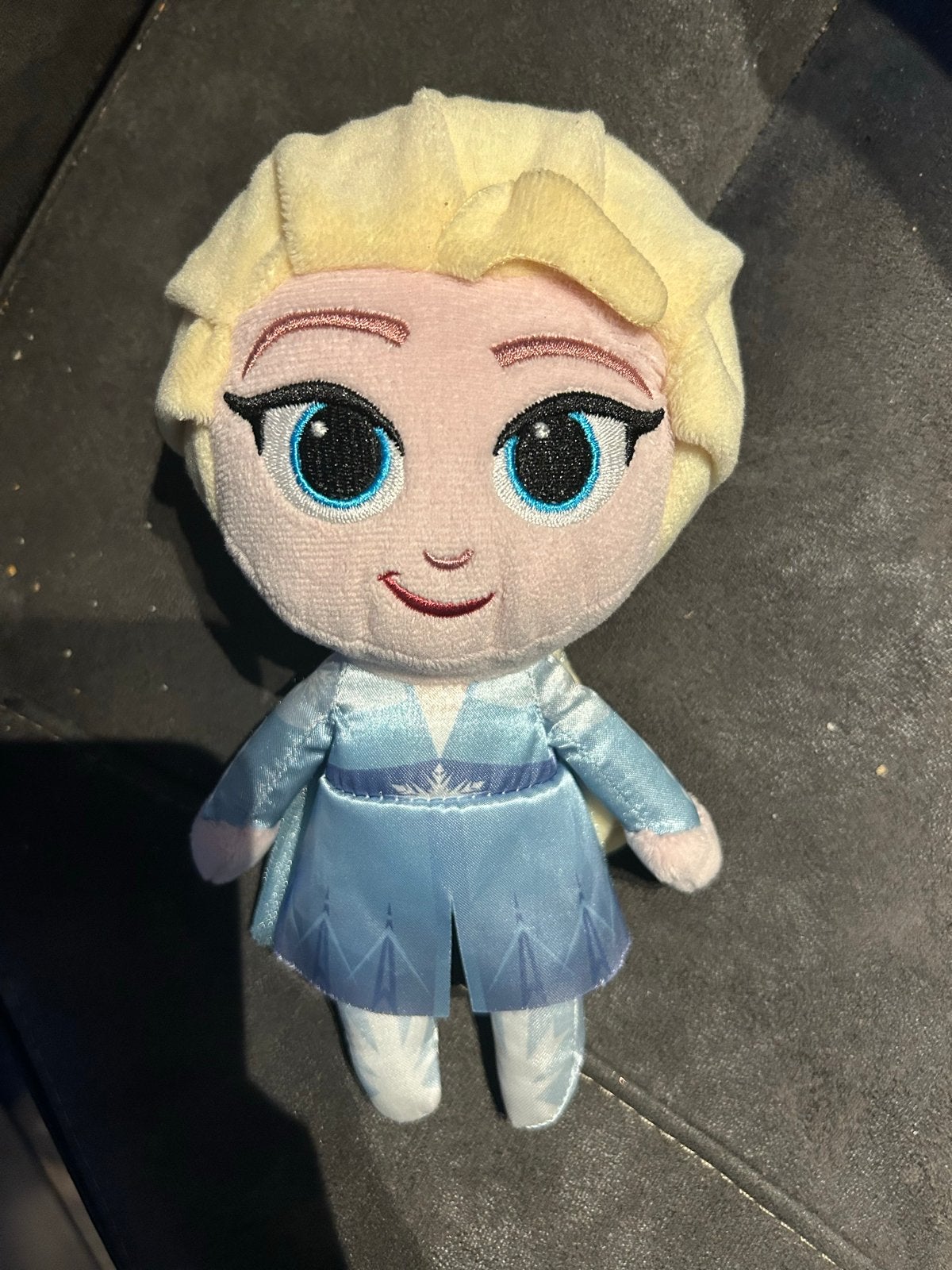 Frozen knuffels - Anna en Elsa, Kinderen en Baby's, Speelgoed | Knuffels en Pluche, Disney, Overige typen, Blauw, Ophalen of Verzenden