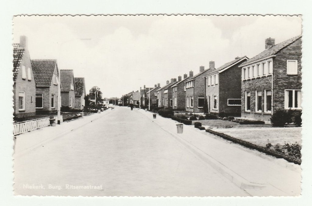 Niekerk (nabij Oldekerk en Zuidhorn) - Burg Ritsemastraat, Ophalen of Verzenden, 1960 tot 1980, Ongelopen, Groningen
