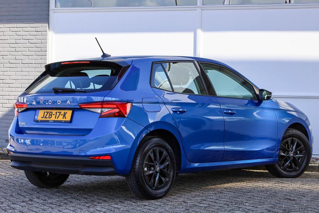 Skoda Fabia 1.0 TSI 95pk Business Edition | Achteruitrijcame, Auto's, Skoda, Voorwielaandrijving, 12 maanden, Stof, Gebruikt