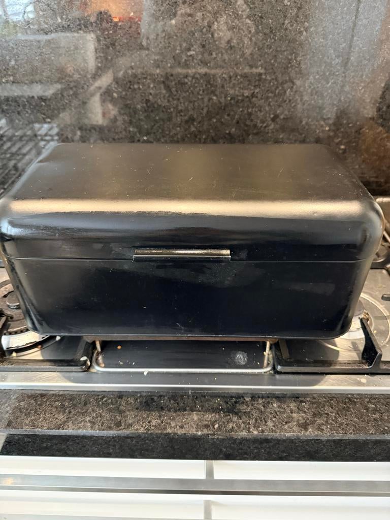 Metalen zwart bewaardoos voor bijvoorbeeld brood, Ophalen of Verzenden, Gebruikt