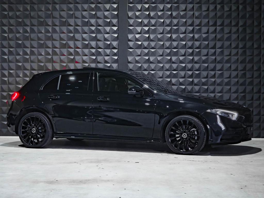 Mercedes-Benz A-klasse 250 e AMG Line | Pano | 19"| Topv | A, 12 maanden, Stof, Gebruikt, 4 cilinders