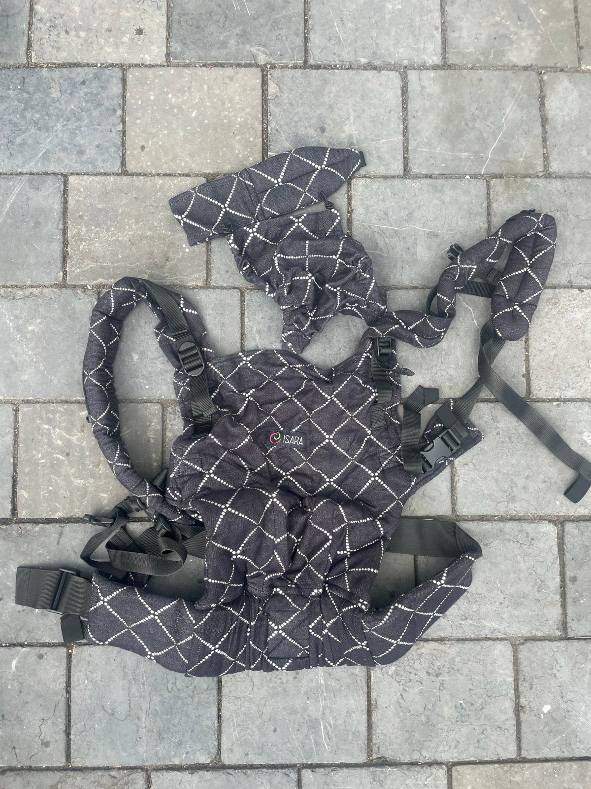 Isara draagdoek baby - Zo goed als nieuw, Kinderen en Baby's, Babydragers en Draagdoeken, Draagdoek, Zo goed als nieuw, Buik, Rug of Zij