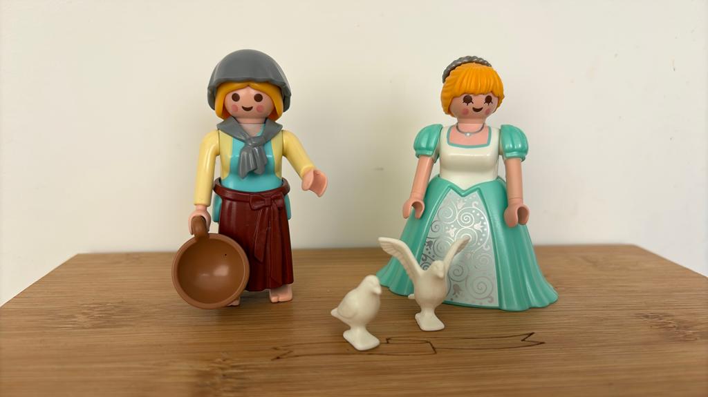Playmobil prinses met dienstmeisje 6843 compleet en zgan, Ophalen of Verzenden, Zo goed als nieuw