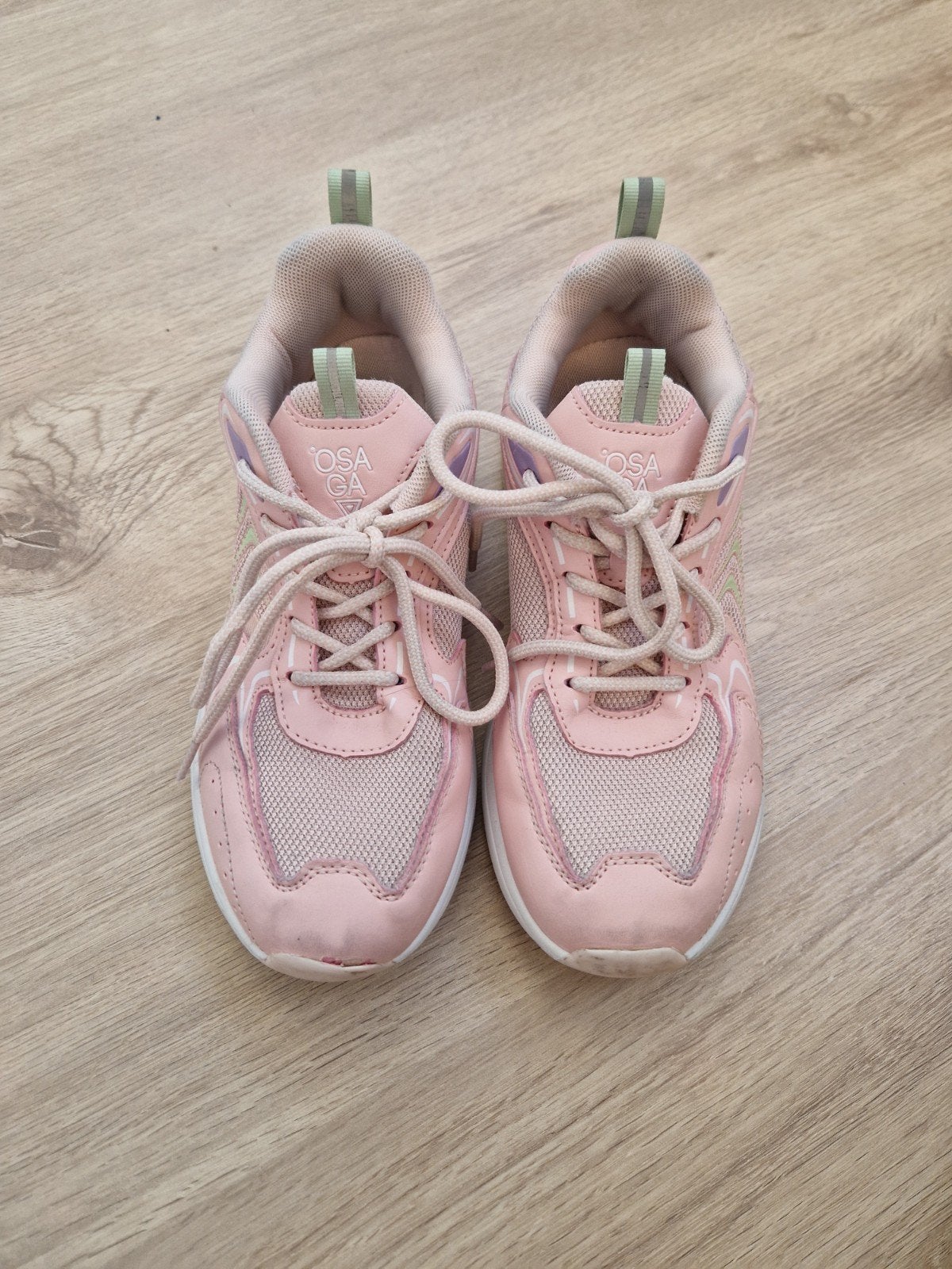 Gym of sportschoenen maat 37, Ophalen of Verzenden, Zo goed als nieuw, Jongen of Meisje, Sportschoenen