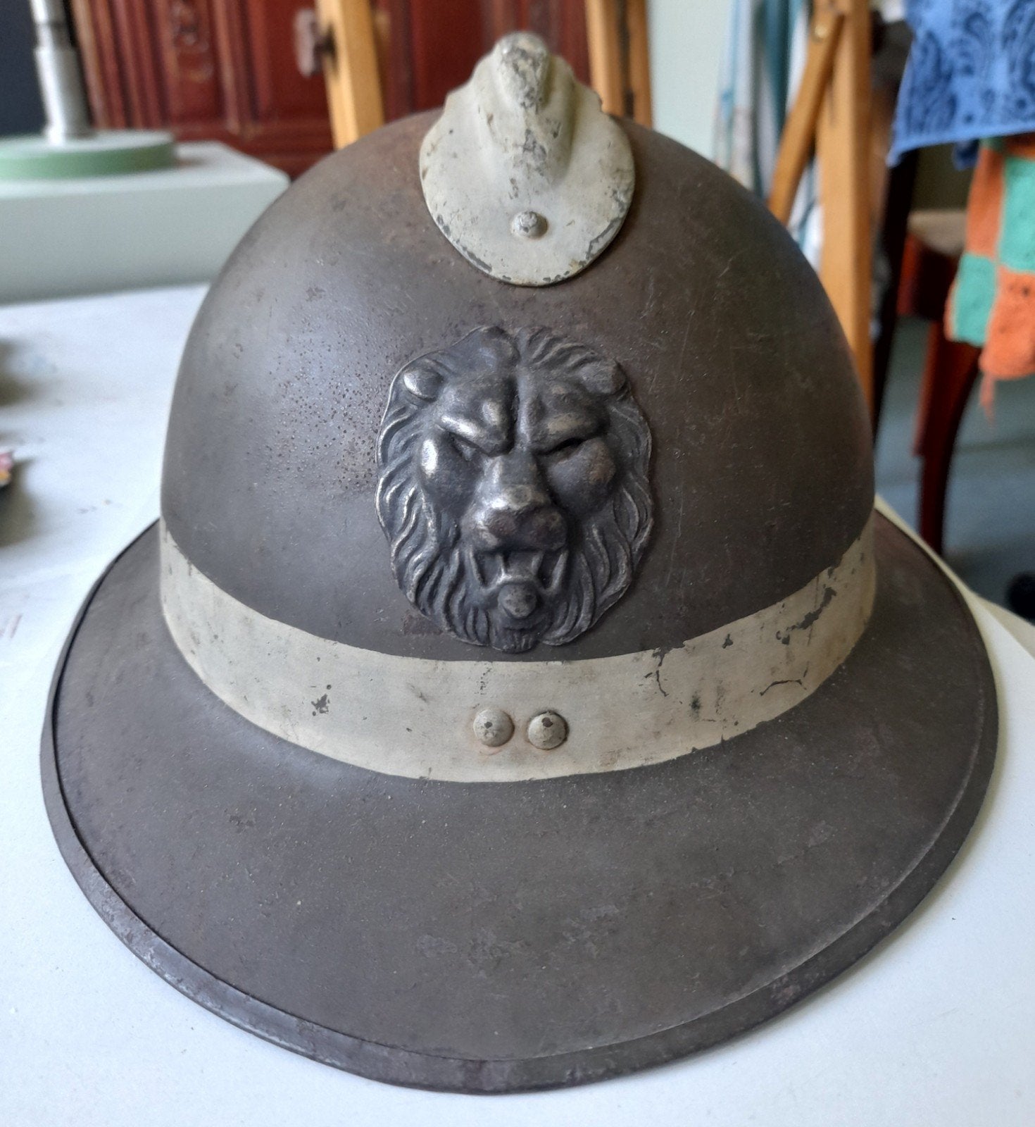 Belgische helm model Tweede Wereldoorlog., Ophalen of Verzenden, Overige gebieden, Helm of Baret