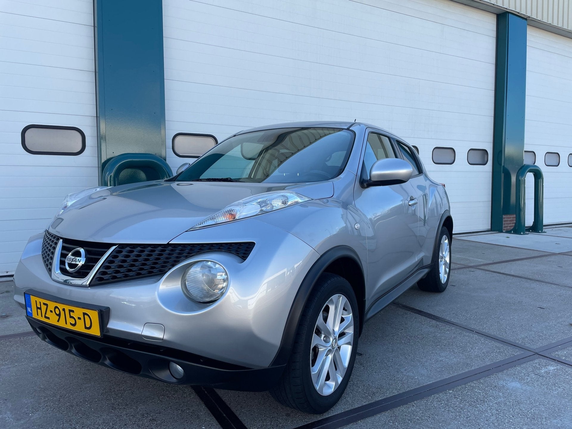 Nissan Juke 1.6 Tekna, Auto's, Voorwielaandrijving, Euro 5, Zwart, 4 cilinders