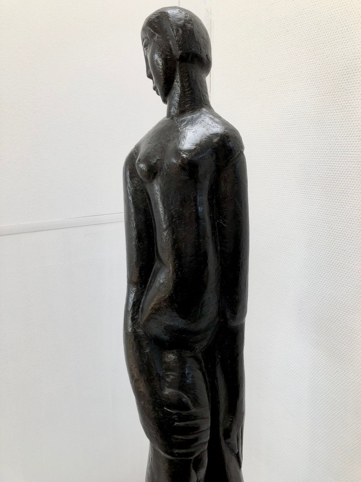 Theo Mackaay, groot bronzen sculptuur; Vrouwenfiguur, Ophalen
