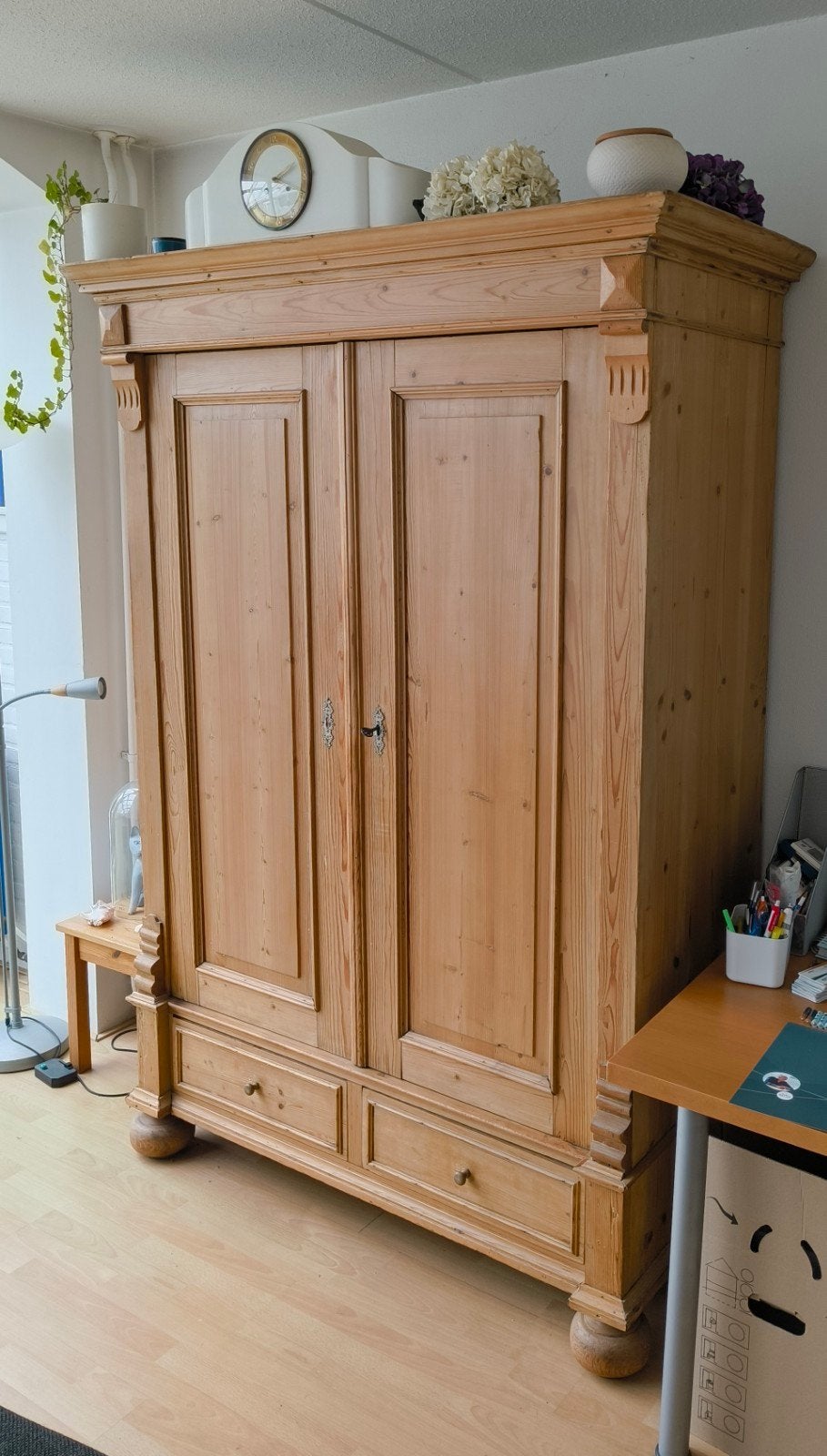 Antiek houten kast, Ophalen, 150 tot 200 cm, 50 tot 75 cm, Met deur(en)