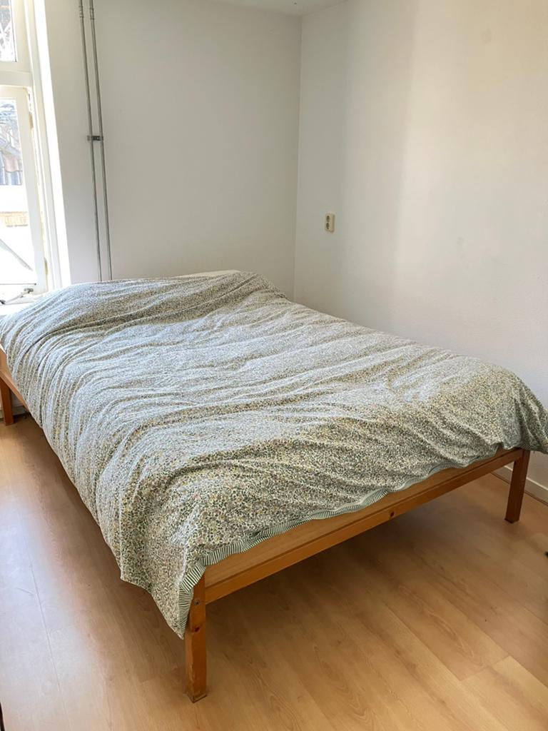 Massief eikenhout twijfelaar bed met hovag matras, Ophalen, Gebruikt, Bruin, 140 cm