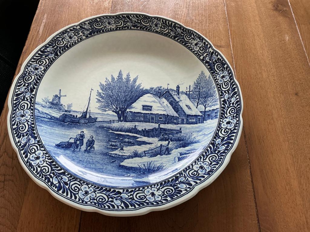 Groot Delfts Blauw Wandbord - Winterlandschap, 40 cm, Antiek en Kunst, Antiek | Wandborden en Tegels, Ophalen of Verzenden
