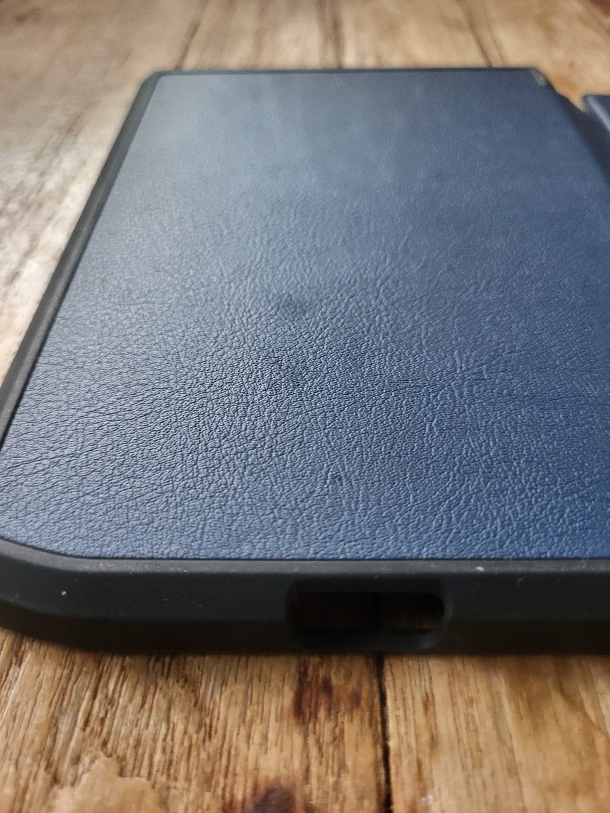 Pocketbook Verse Beschermhoes - Blauw, Computers en Software, E-readers, Ophalen of Verzenden, Zo goed als nieuw, 6 inch of minder