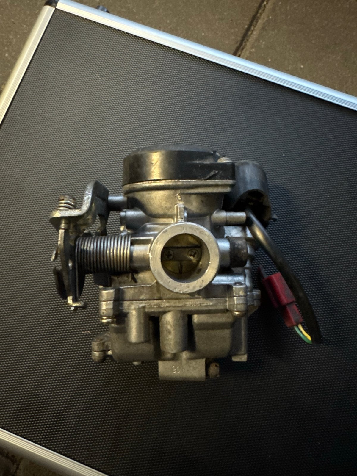 Vespa 4takt 2v carburateur compleet met sproeier 68, Ophalen of Verzenden, Gebruikt, Carburateur, Vespa
