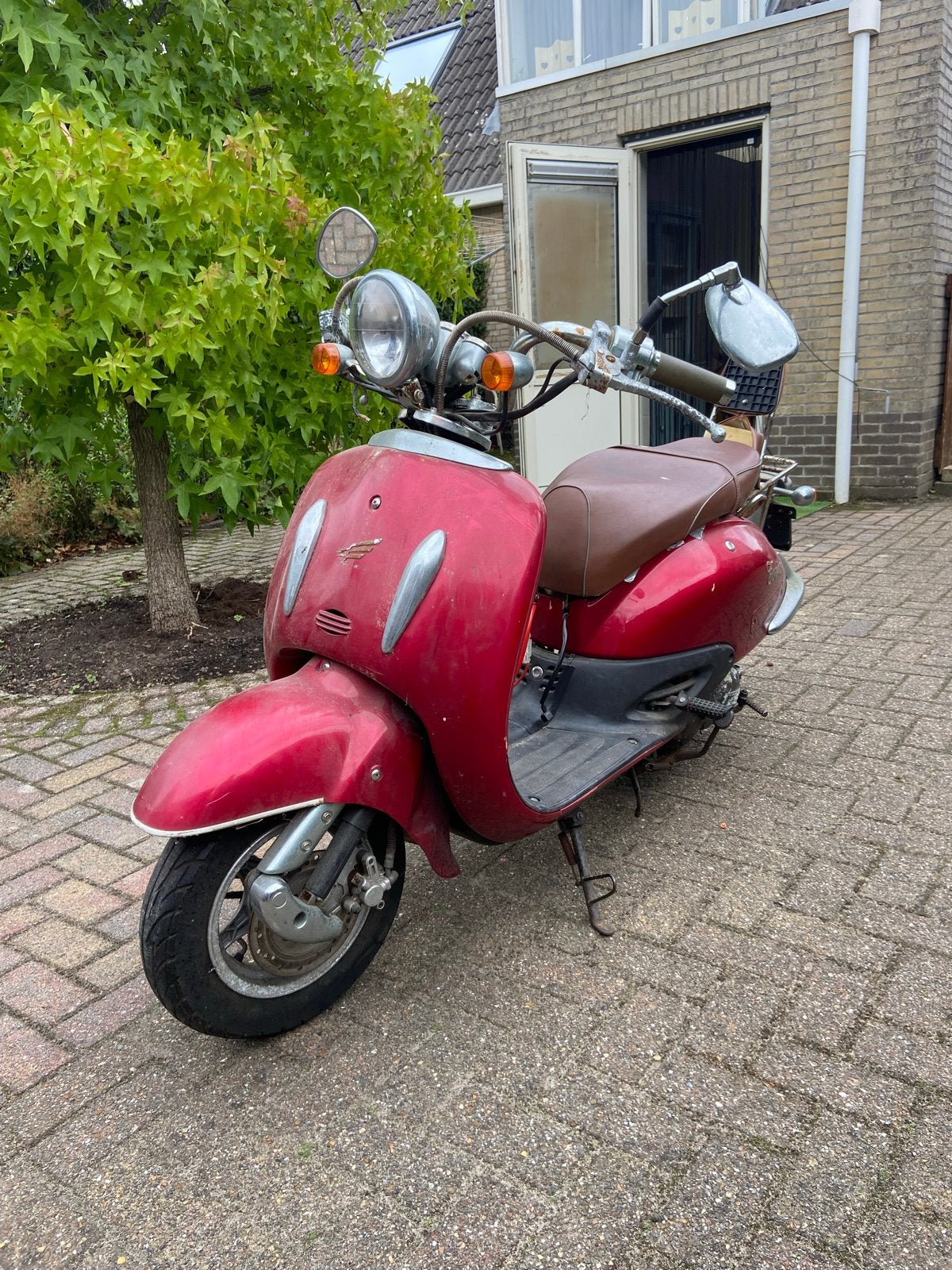 Kapotte scooter voor onderdelen of sloop, Ophalen, Gebruikt, Overige typen, Overige merken