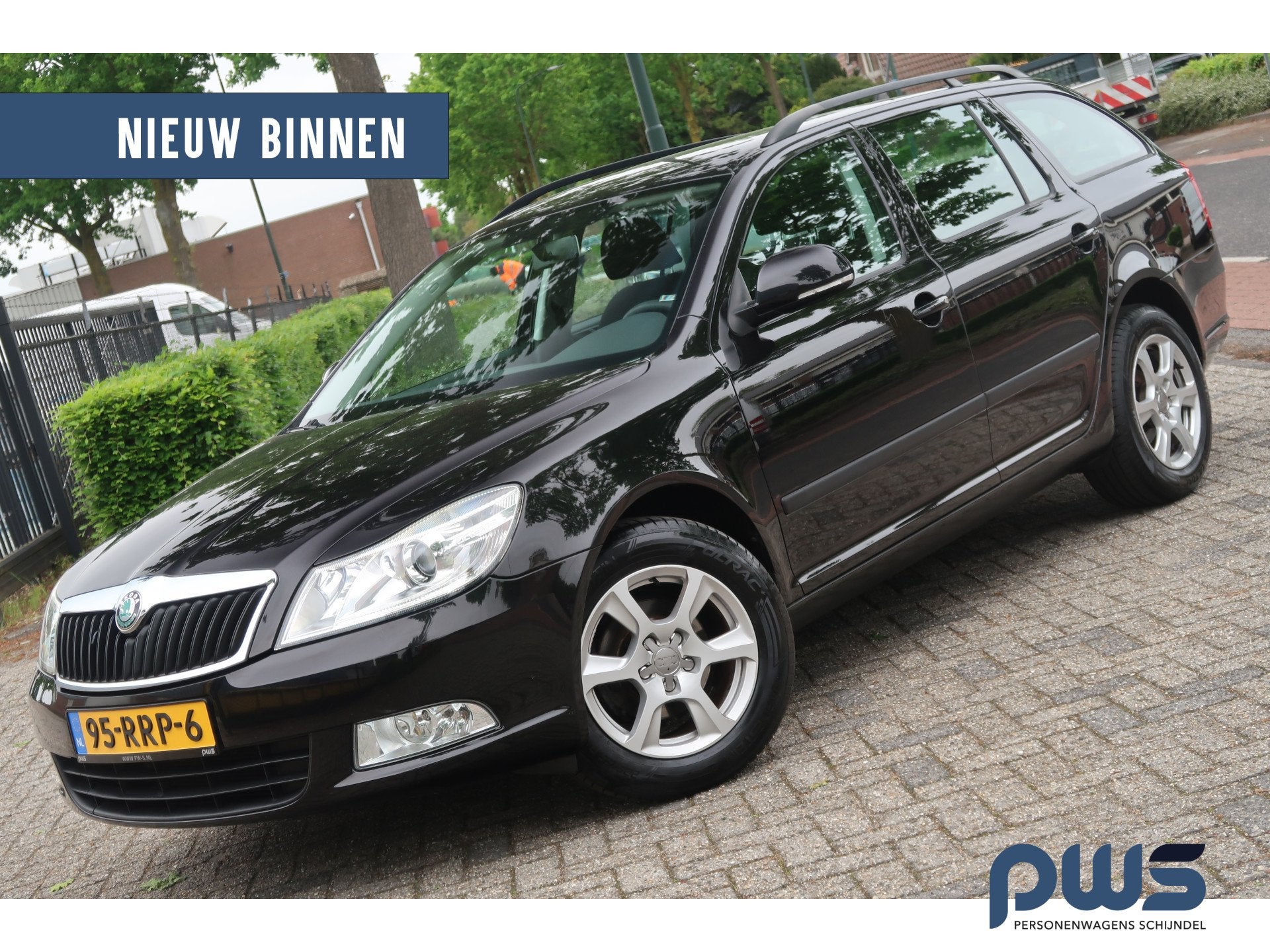 Skoda Octavia Combi 1.2 TSI Ambition Airco / Turbo nieuw / b, Voorwielaandrijving, Euro 5, Gebruikt, Zwart