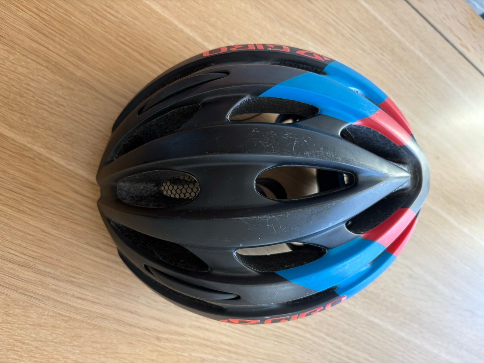Kinder skeeler helm - Giro, Fietsen en Brommers, Fietsaccessoires | Fietshelmen, Gebruikt, Giro, Jongen of Meisje, Overige maten
