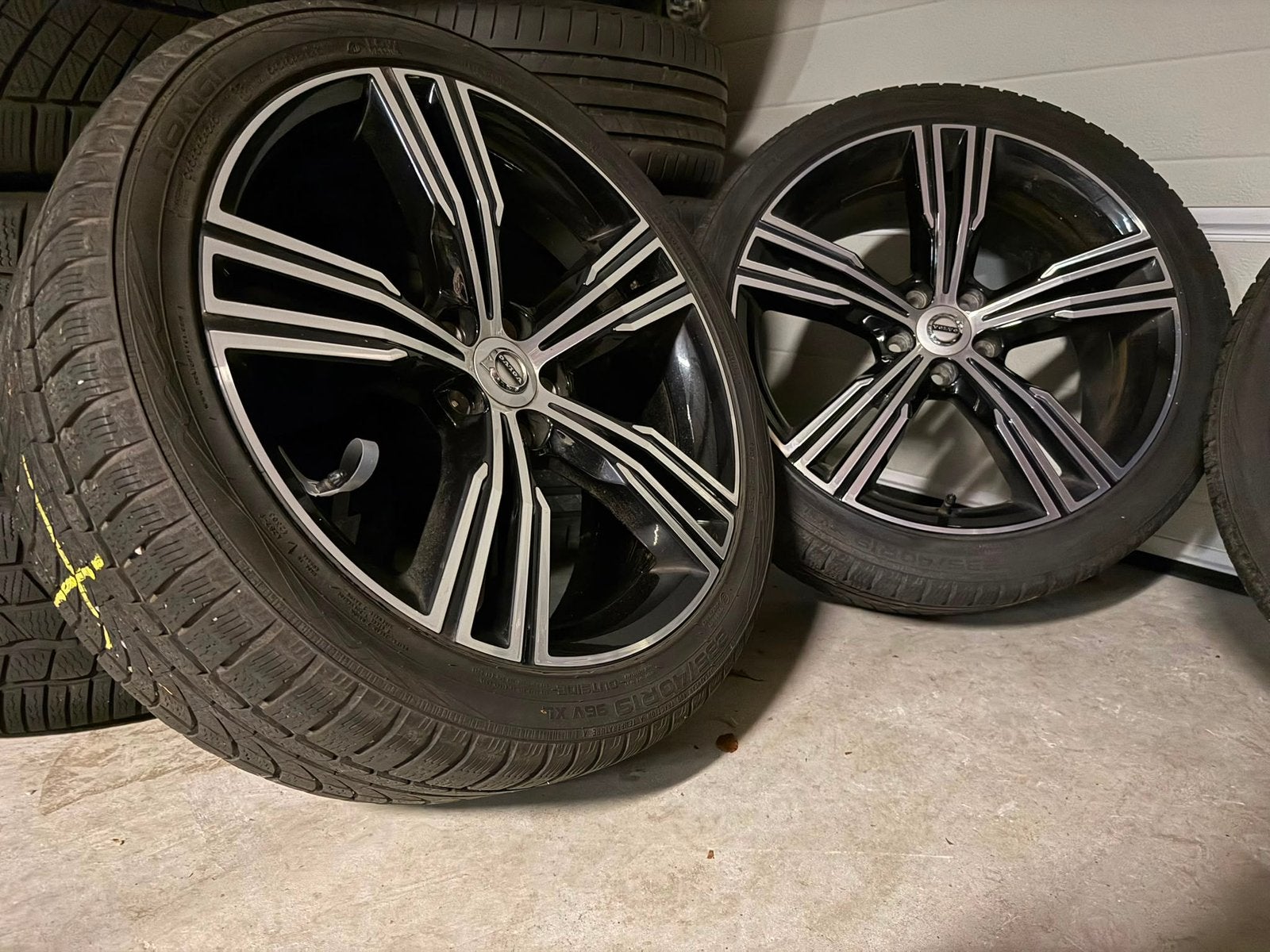 Volvo S60 V60 19 inch velgen met winterbanden, Auto-onderdelen, Banden en Velgen, Winterbanden, 235 mm, Ophalen