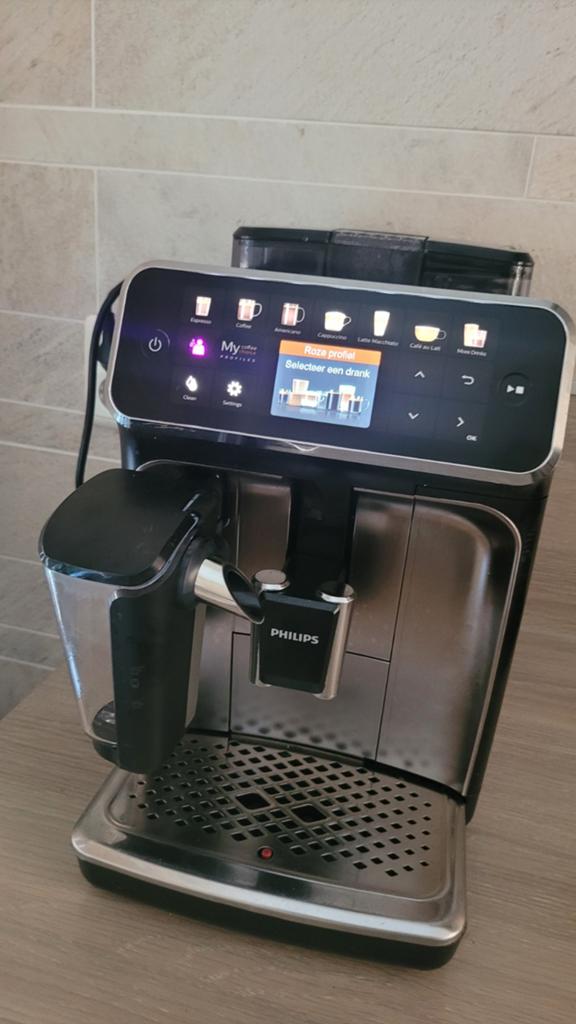 Philips 5400 koffiemachine, Witgoed en Apparatuur, Koffiezetapparaten, Koffiemachine, Ophalen of Verzenden, Zo goed als nieuw