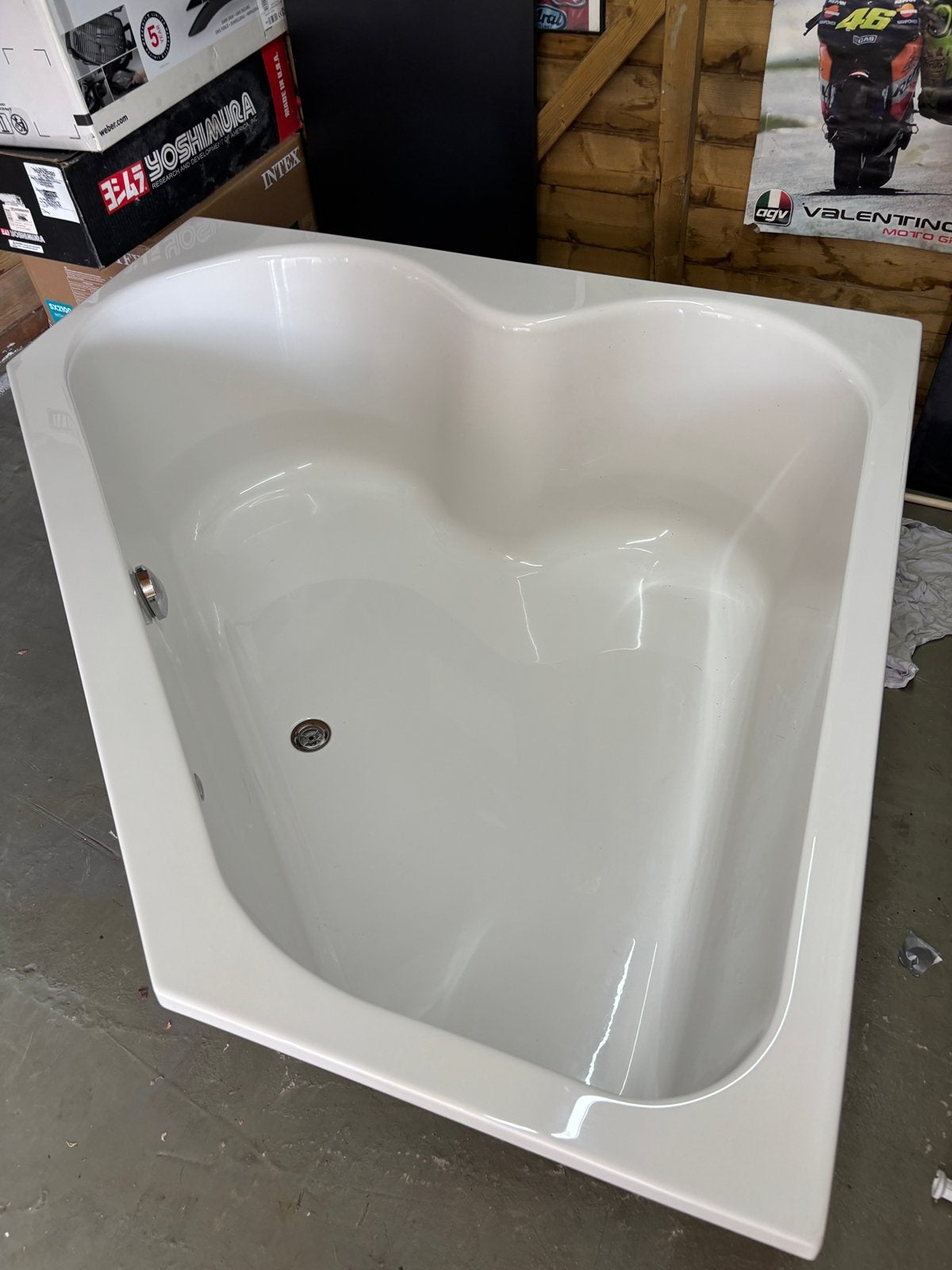 Te koop hoekbad showroom model. Niet gebruikt, Ophalen, Zo goed als nieuw