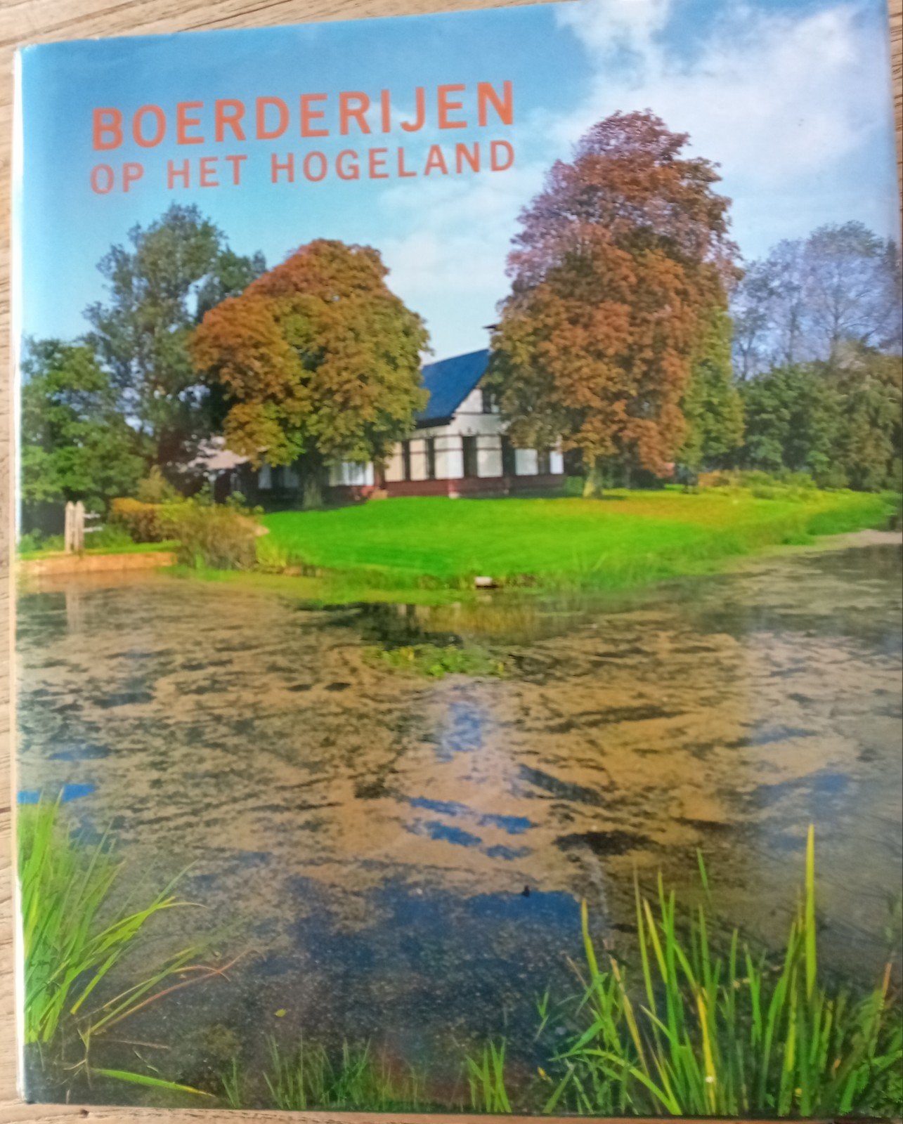 Boerderijen op het Hogeland Boerderijenboek prov Groningen, Ophalen of Verzenden, Zo goed als nieuw