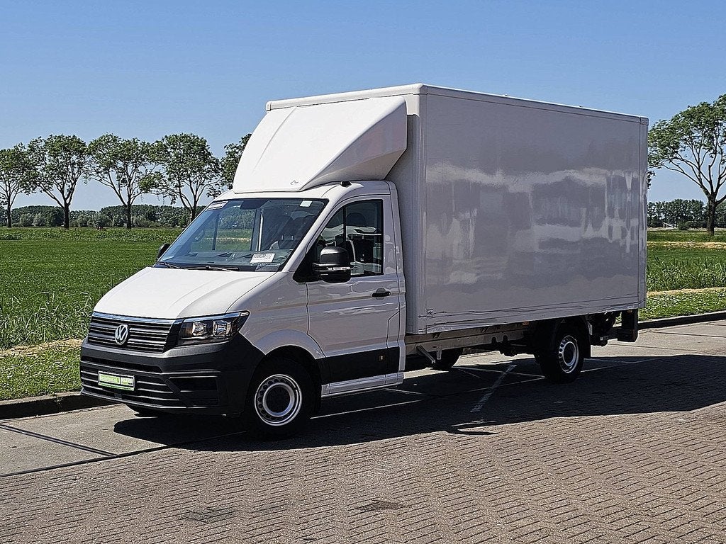 VOLKSWAGEN CRAFTER 35 2.0 bakwagen laadklep!, Auto's, Automaat, Gebruikt, Volkswagen, Wit