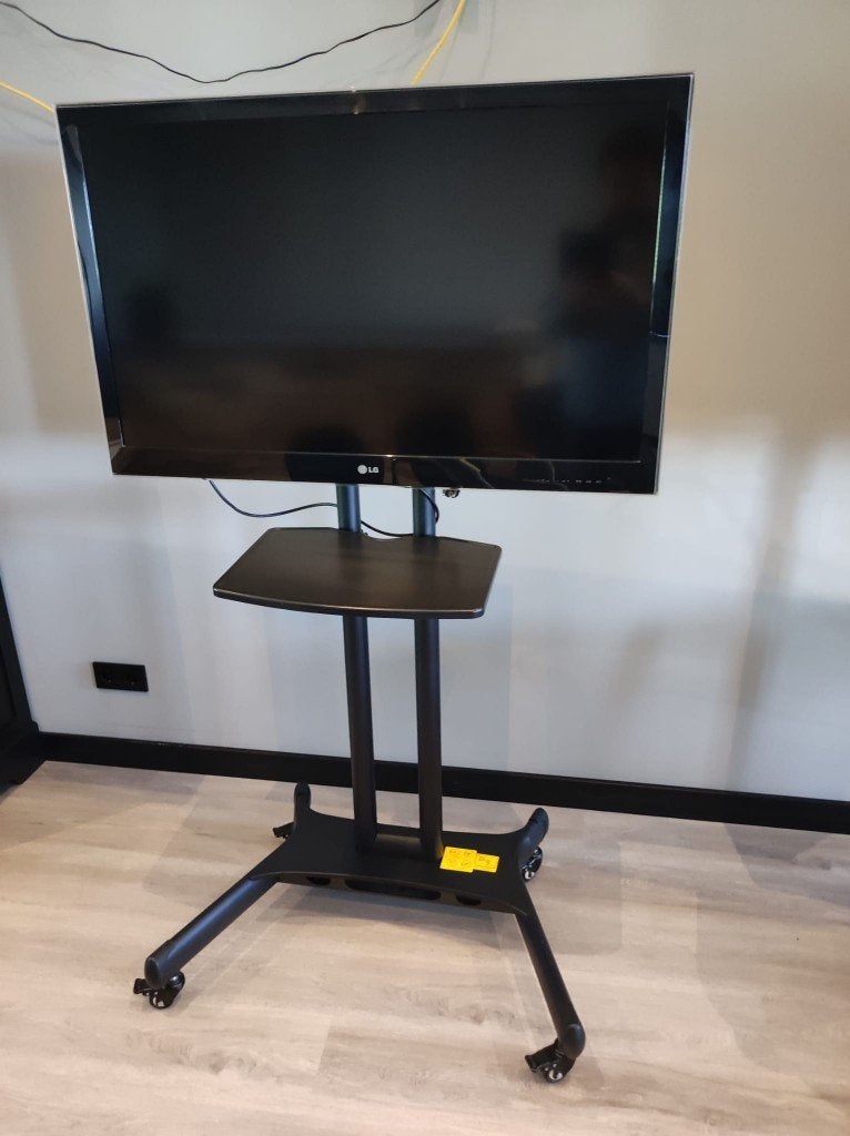 Rijdend onderstel plus TV, Ophalen