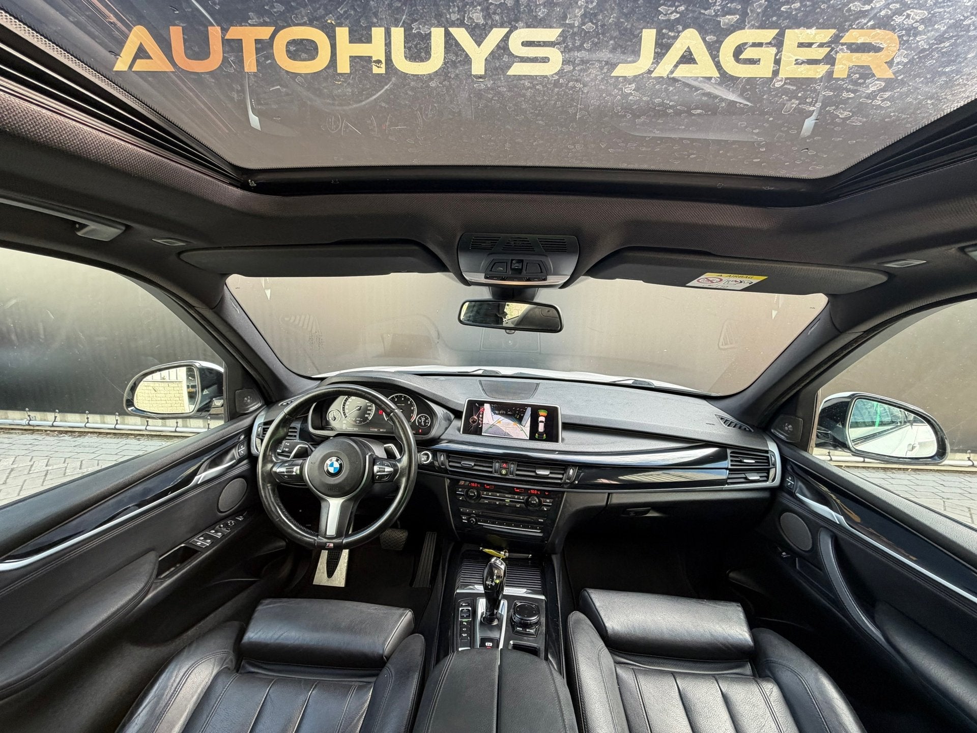 BMW X5 xDrive40e Pano Softclosed Hud H&K Leer Keyless 360 Me, Dealer onderhouden, Gebruikt, 4 cilinders, Wit