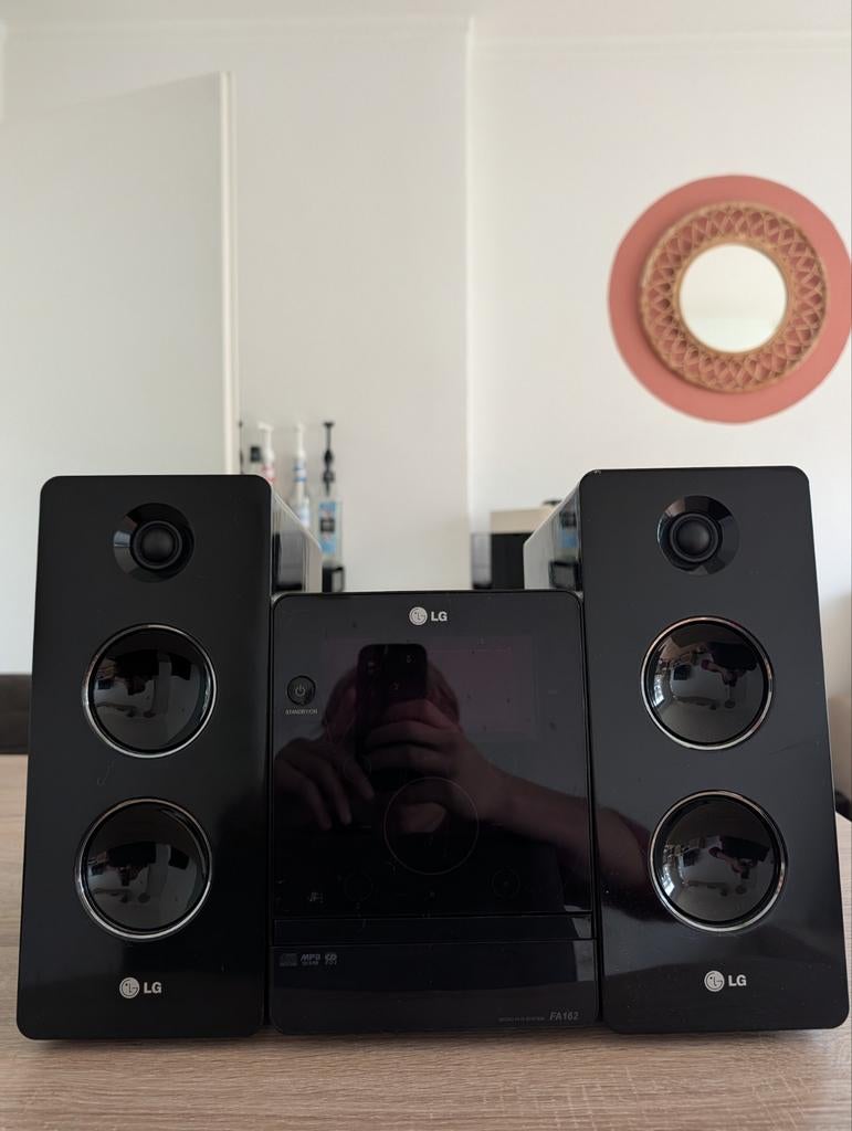 LG FA162 Micro Hifi Systeem (zonder afstandsbediening), Audio, Tv en Foto, Stereo-sets, Ophalen of Verzenden, Zo goed als nieuw
