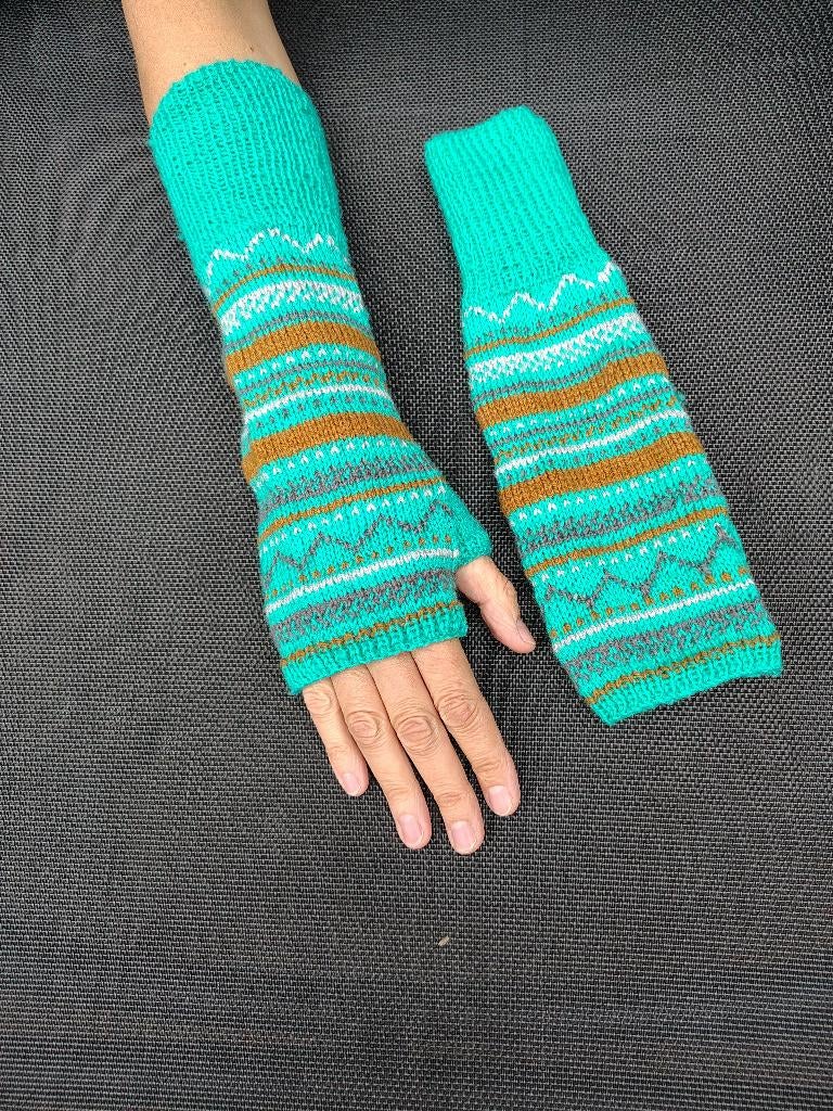 nieuwe unieke fijngebreide lange handschoenen, Kleding | Dames, Mutsen, Sjaals en Handschoenen, Ophalen of Verzenden, Nieuw, Handschoenen