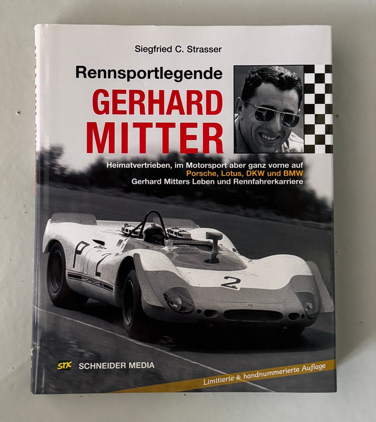 Rennsportlegende Gerhard Mitter - Siegfried C. Strasser, Ophalen of Verzenden, Zo goed als nieuw, Porsche