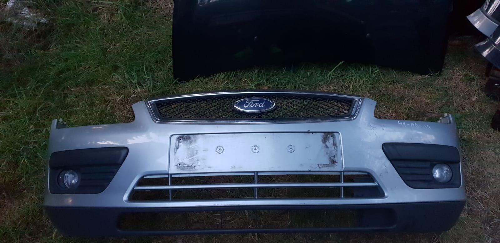 FORD FOCUS VOORBUMPER BJ 2008, Gebruikt, -, Voor, -