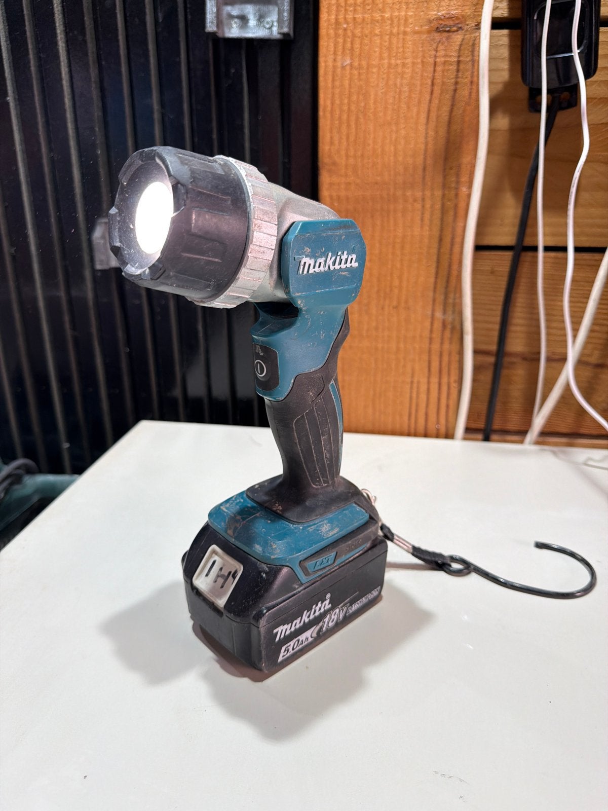 Makita DML808 18V LED Zaklamp (excl. accu), Ophalen of Verzenden, Gebruikt, Overige typen, Makita