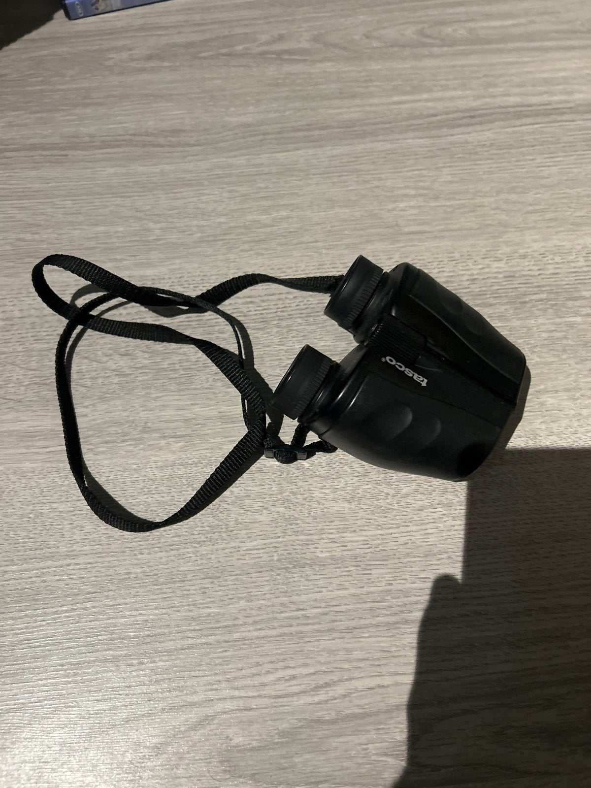 Tasco 7x25mm Verrekijker - Compact en Lichtgewicht, Ophalen of Verzenden, Zo goed als nieuw, Minder dan 8x, Dakkant (recht)