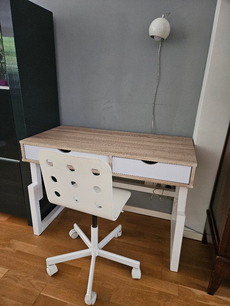 Verstelbaar kinderbureau 100x48 + Ikea bureaustoel, Ophalen, Gebruikt, Tafel(s) en Stoel(en)