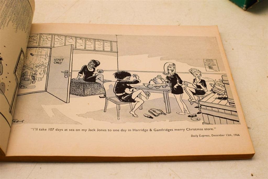 23 stuks Giles Sunday express & daily express cartoons 47905, Ophalen of Verzenden, Gelezen