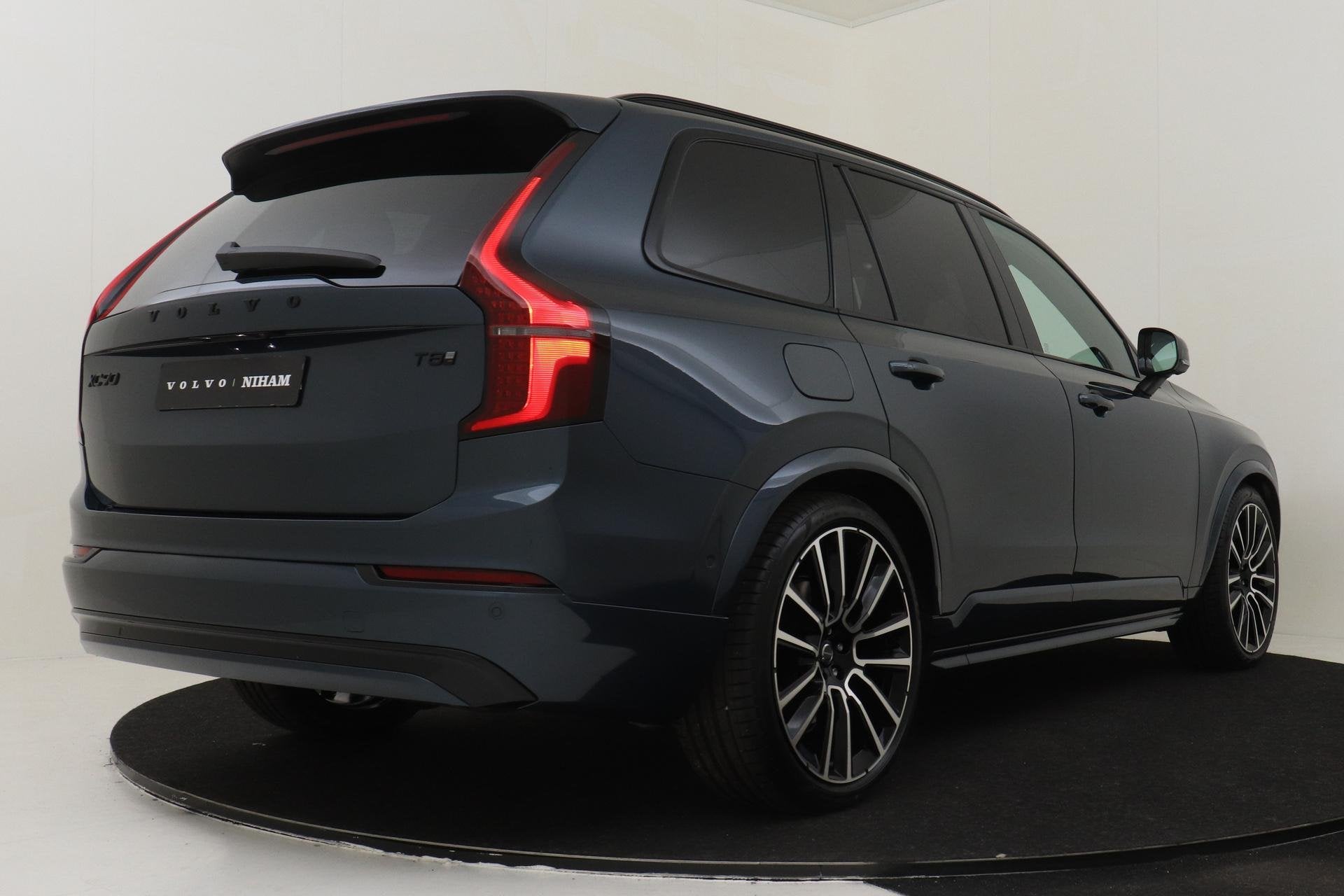 Volvo XC90 II T8 PLUG-IN HYBRID AWD ULTRA BLACK ED. EXEC. -P, 12 maanden, Euro 6, 4 cilinders, Blauw