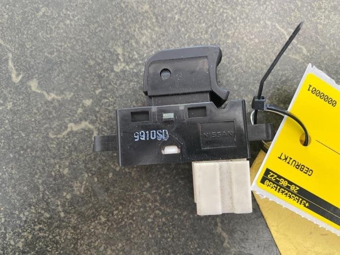 Elektrisch Raam Schakelaar van een Nissan Cube, Gebruikt, -, -, -