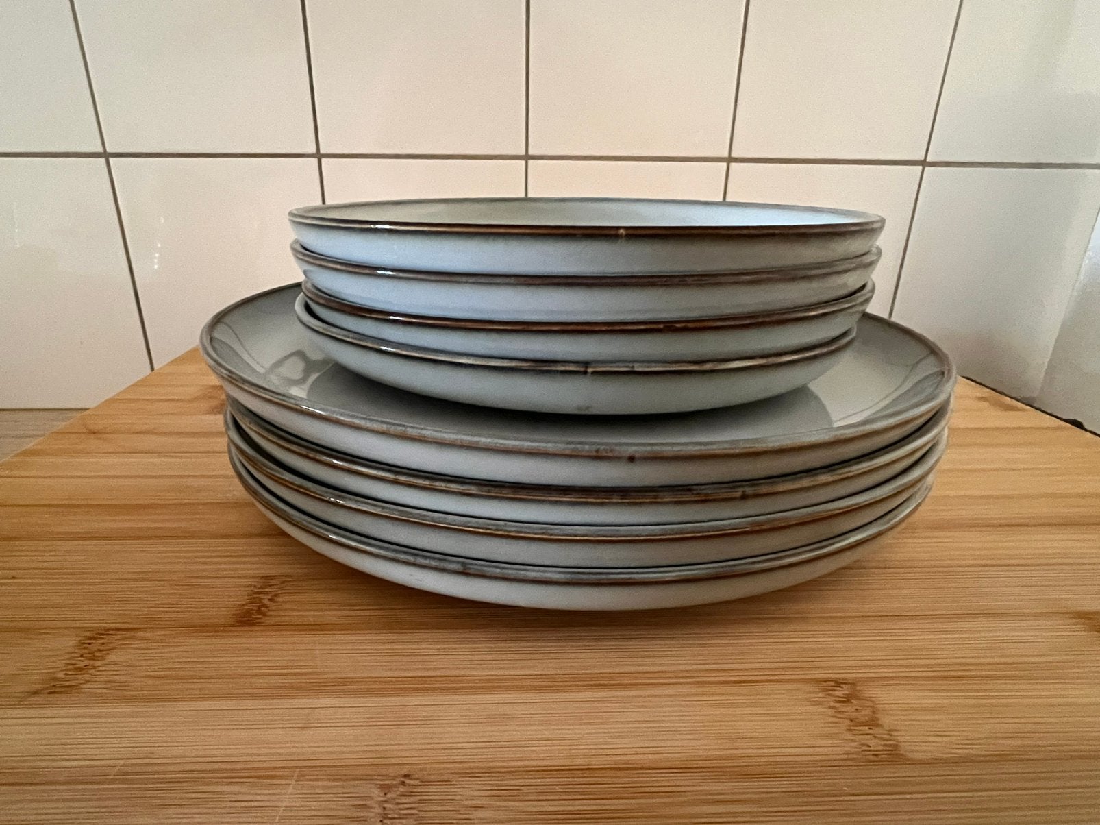 Gladelig | ikea | ontbijt-/ dinerbord, Huis en Inrichting, Ophalen of Verzenden, Porselein, Overige stijlen, Bord(en)