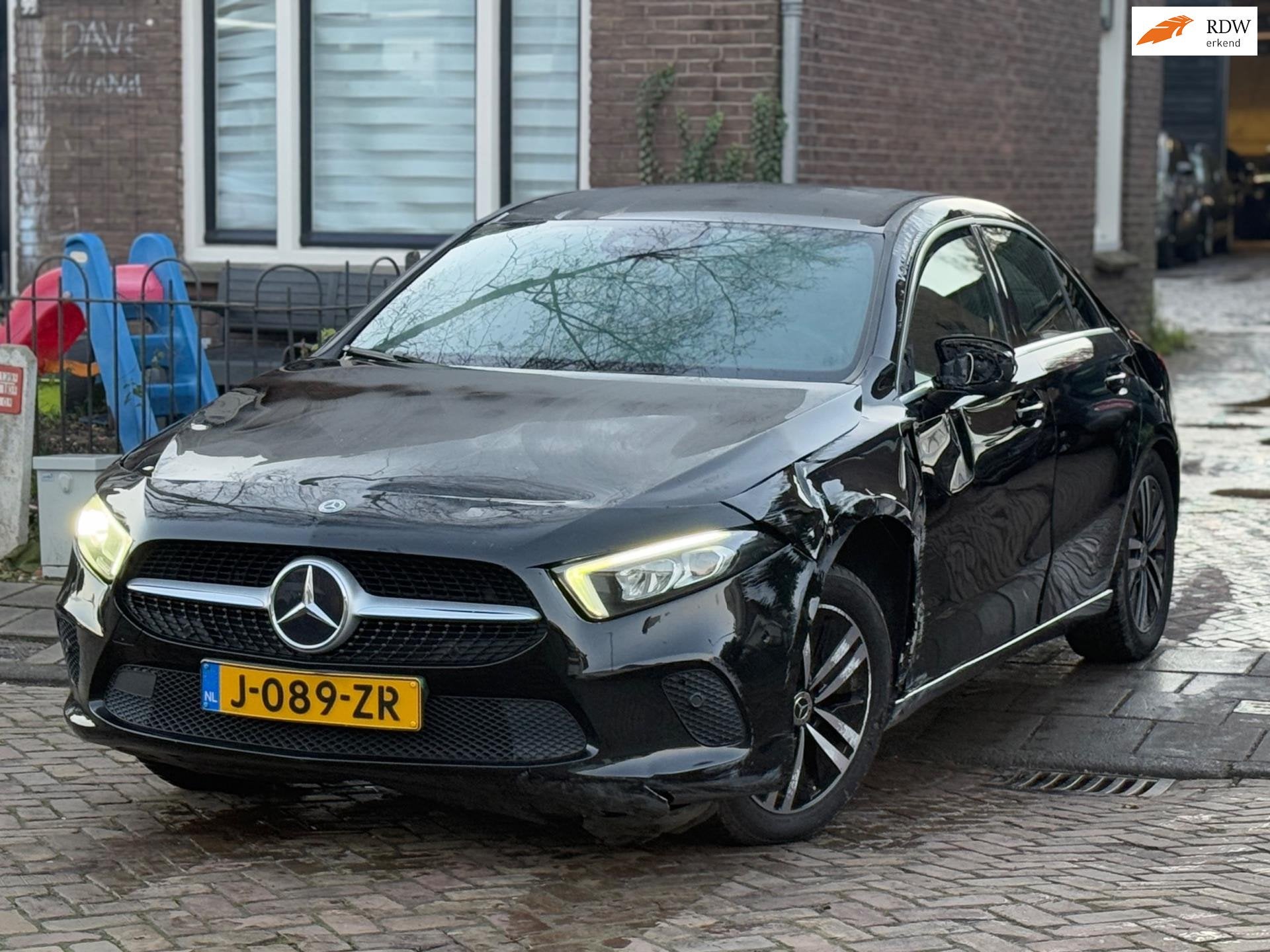 Mercedes-Benz A-klasse 180 Business Solution Luxury NAP AUTO, Auto diversen, Automaat, Zwart, Mercedes-Benz, Sedan