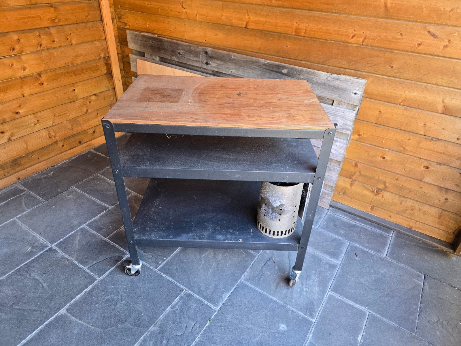 IKEA BROR Roltafel - Zwart staal en grenenhout, Huis en Inrichting, Ophalen